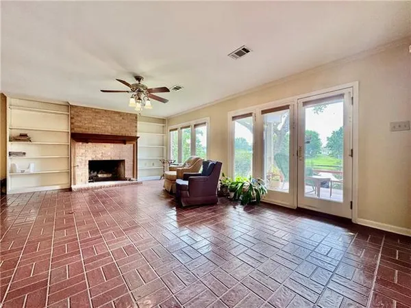 $399,000 | 713 Parkway Drive, Natchitoches, LA 71457