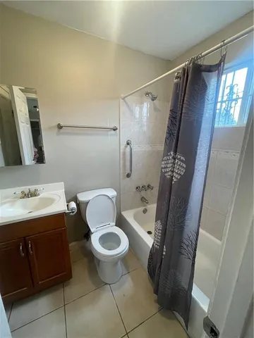 $289,000 | 2421-23 Octavia Drive, Chalmette, LA 70043