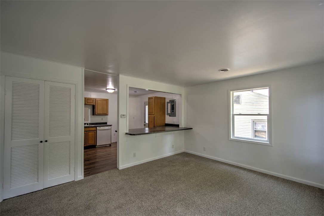 624 Harper Avenue Decatur, IL 62526 - Photo 6 of 21
