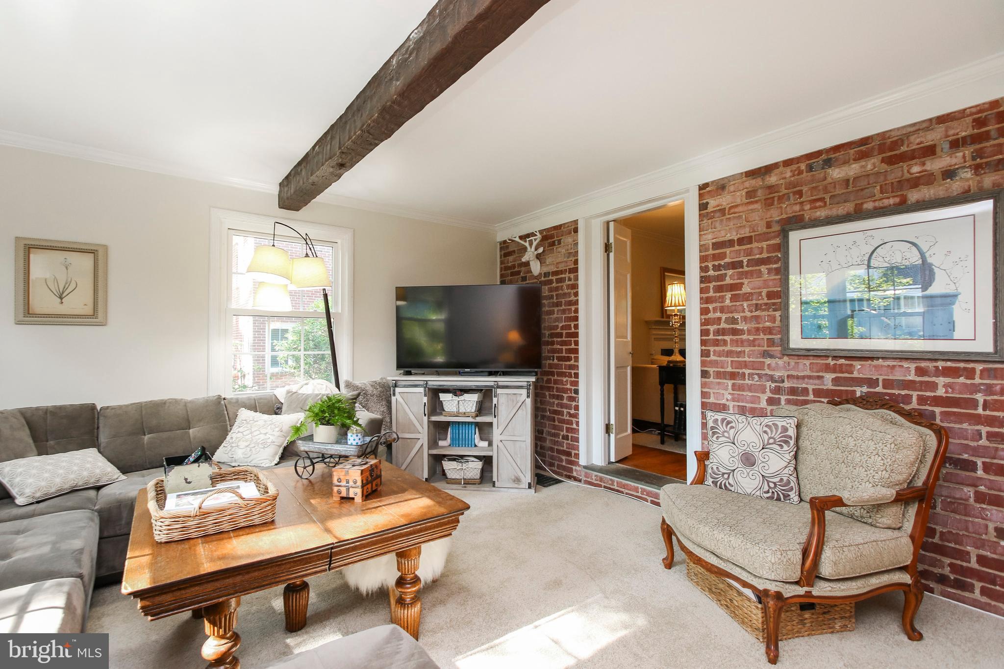 106 Greenbrier Road Towson, MD 21286 - Photo 5 of 41 Gallery Image 5