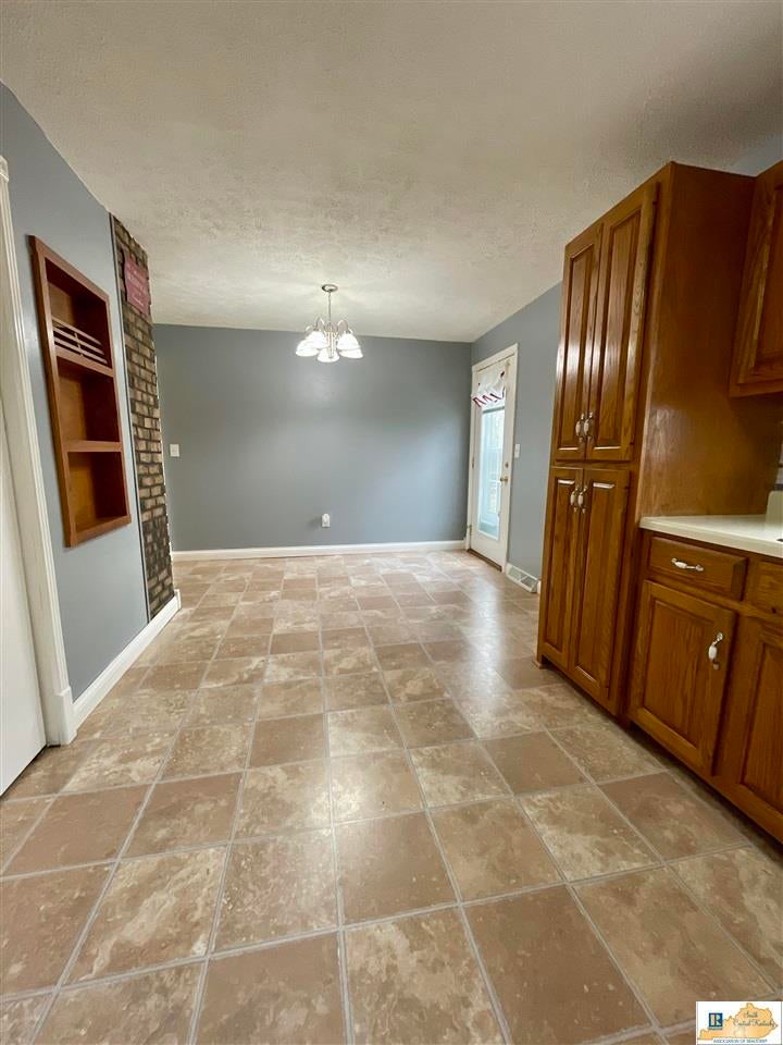 1445 Oil Field Road Horse Cave, KY 42749 - Photo 6 of 18 Gallery Image 6