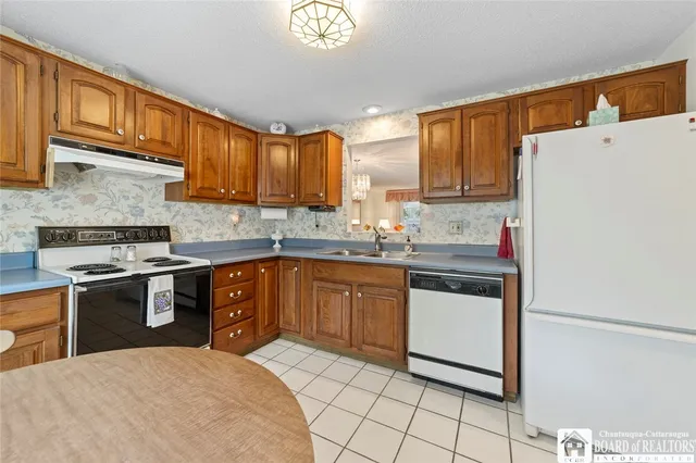 $207,500 | 12 Ahrens Place, Pomfret, NY 14063