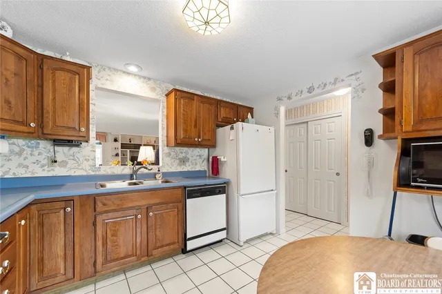 $207,500 | 12 Ahrens Place, Pomfret, NY 14063