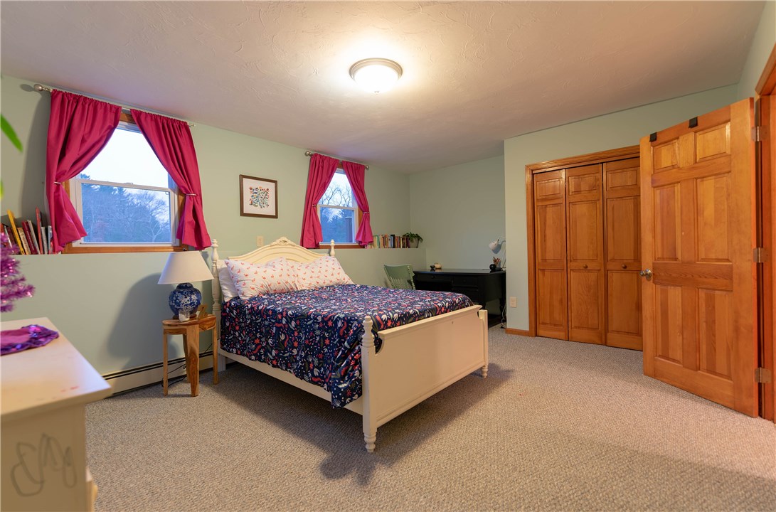 1062 Snake Hill Road Glocester, RI 02857 - Photo 16 of 29