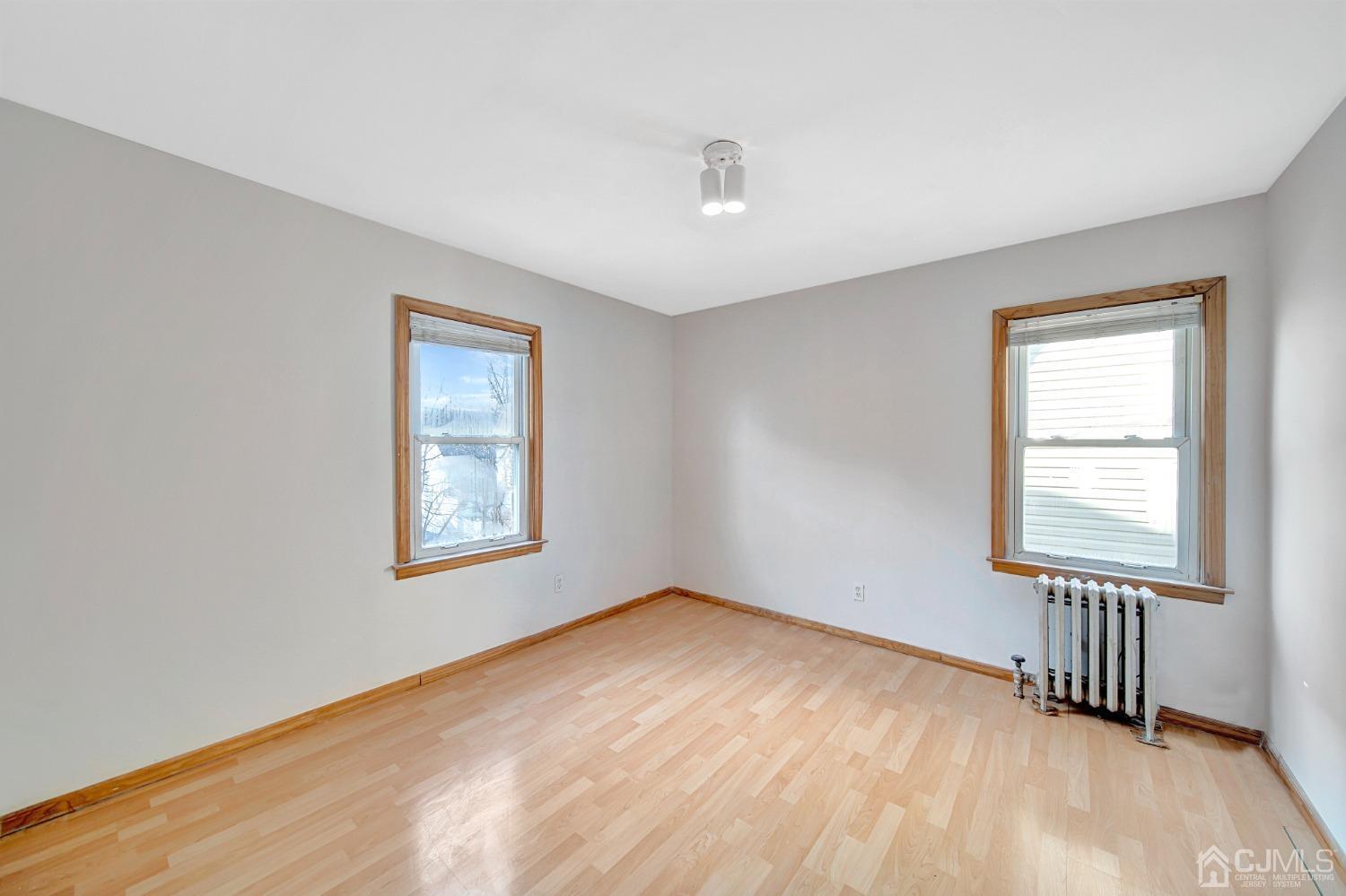 296 Argyle Place Kearny, NJ 07032 - Photo 28 of 38 an empty room with windows