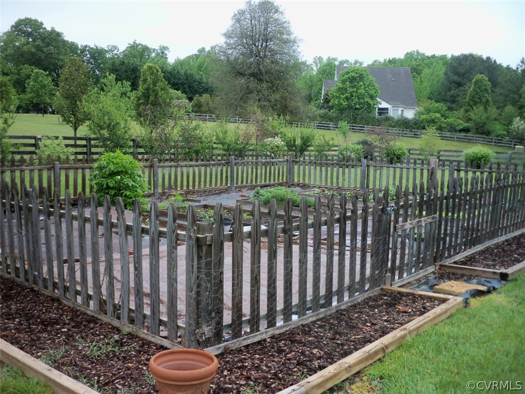 1512 Page Road Powhatan, VA 23139 - Photo 15 of 19 Gallery Image 15