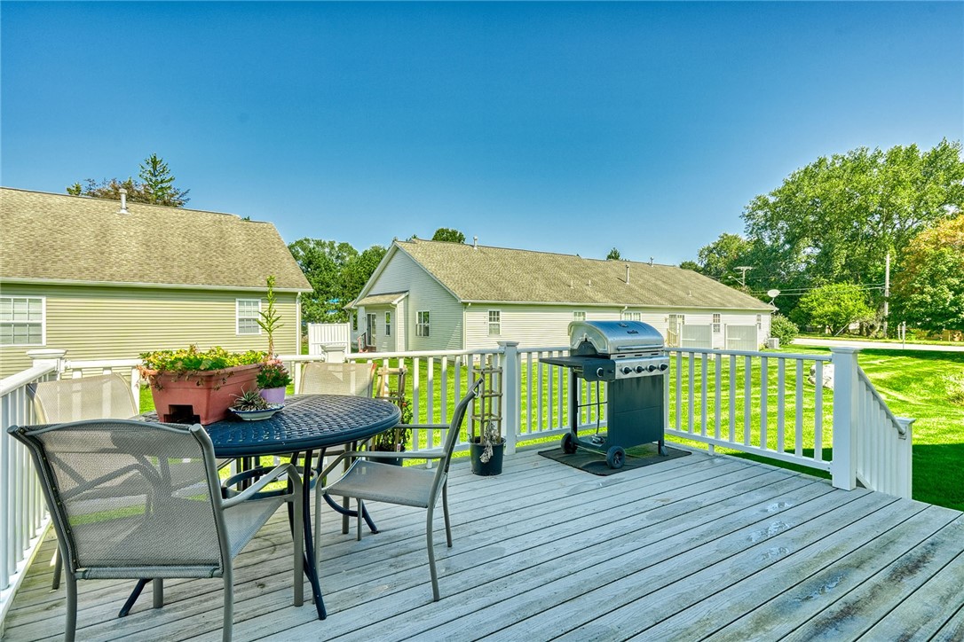 200 Rayfield Circle Webster, NY 14580 - Photo 7 of 41 DECK