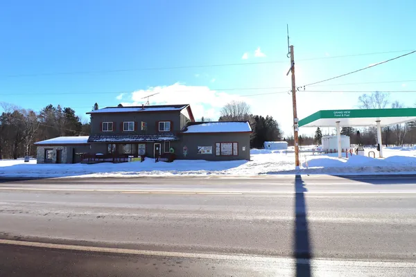 $159,900 | 22195 Highway 63, Grand View, WI 54839