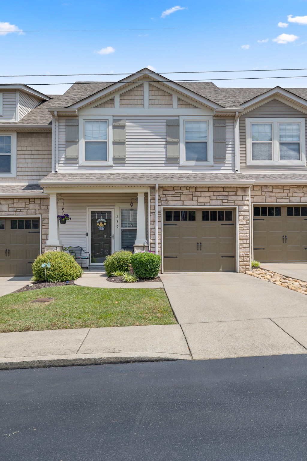 735 Tulip Grove Road, Unit 239 Hermitage, TN 37076 - Photo 1 of 19 Gallery Image 1