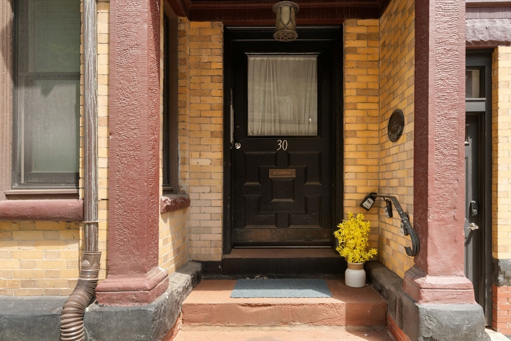 30 Edgerly Road, Unit 4 Boston, MA 02115 - Photo 19 of 23 Gallery Image 19