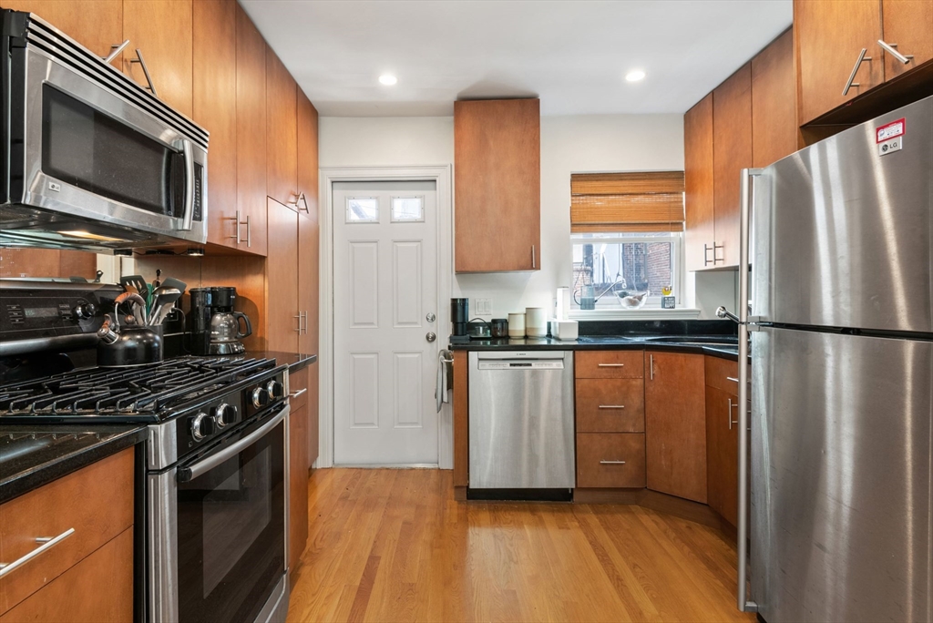 30 Edgerly Road, Unit 4 Boston, MA 02115 - Photo 8 of 23 Gallery Image 8