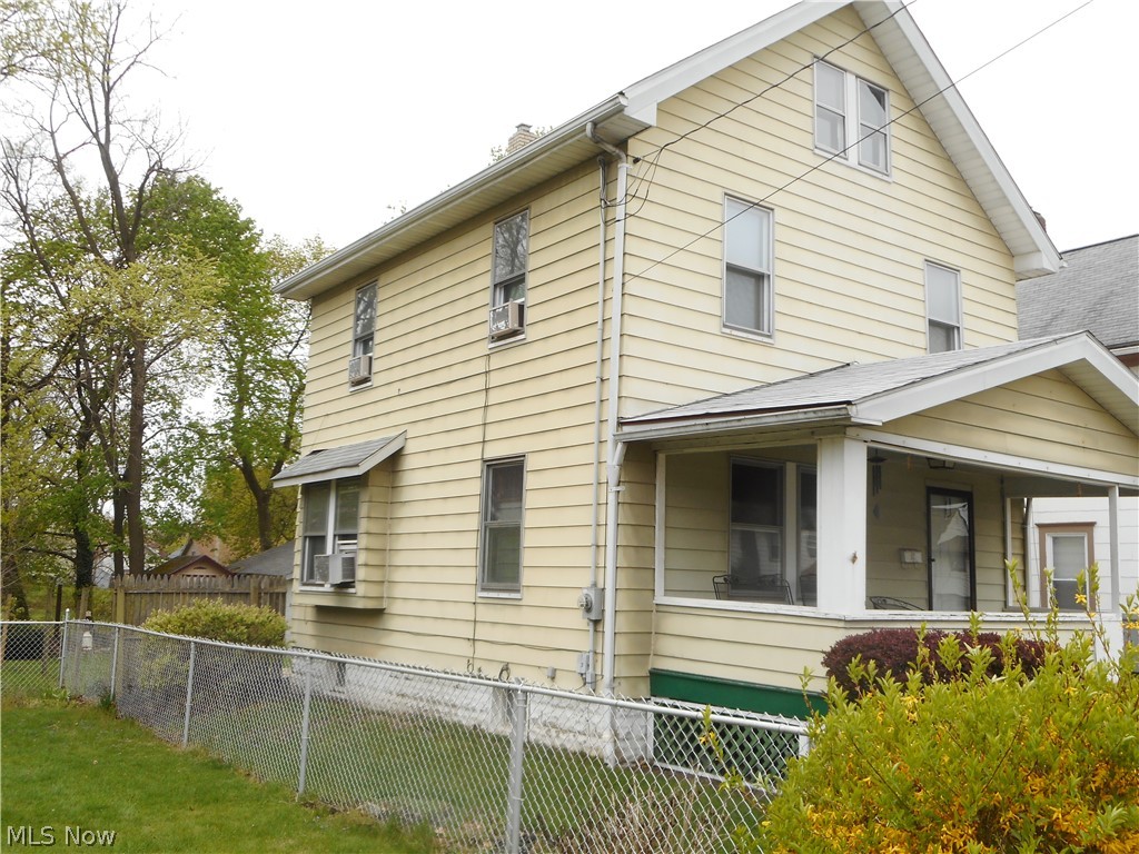 176 Harold Street Akron, OH 44310 - Photo 4 of 6 Gallery Image 4