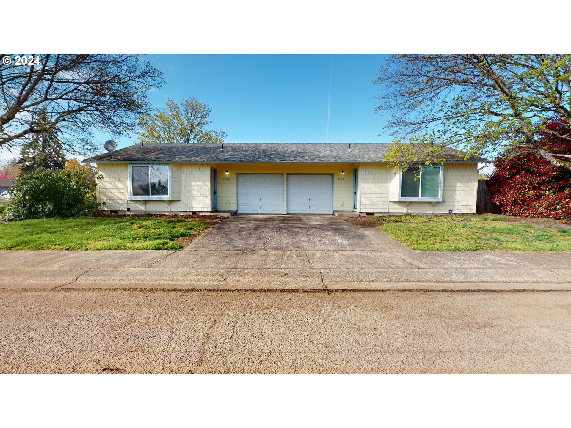 745 Manor Way Lebanon, OR 97355 - Photo 1 of 19 Gallery Image 1