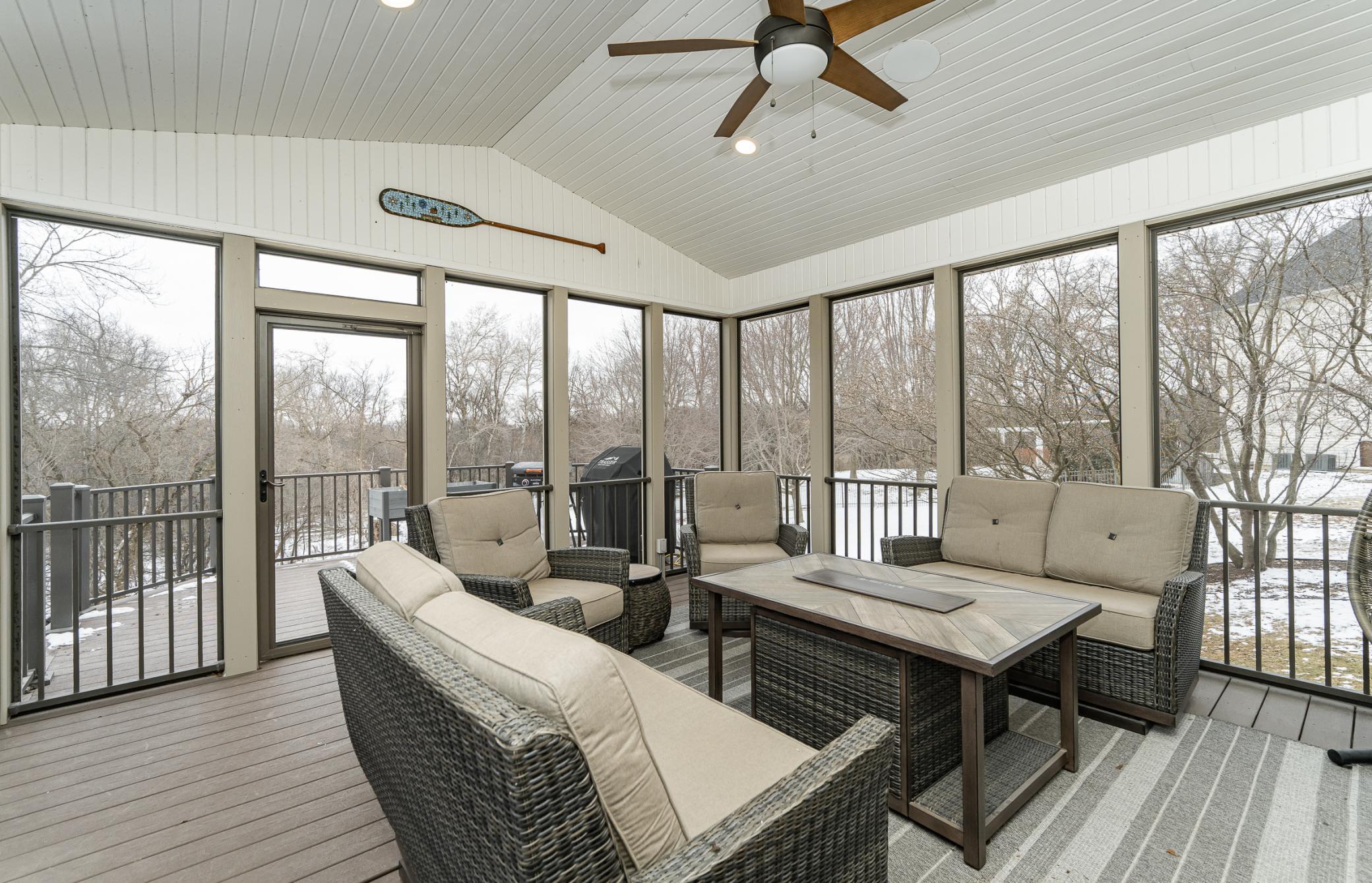 1105 Greystone Lane Southwest Rochester, MN 55902 - Photo 19 of 72