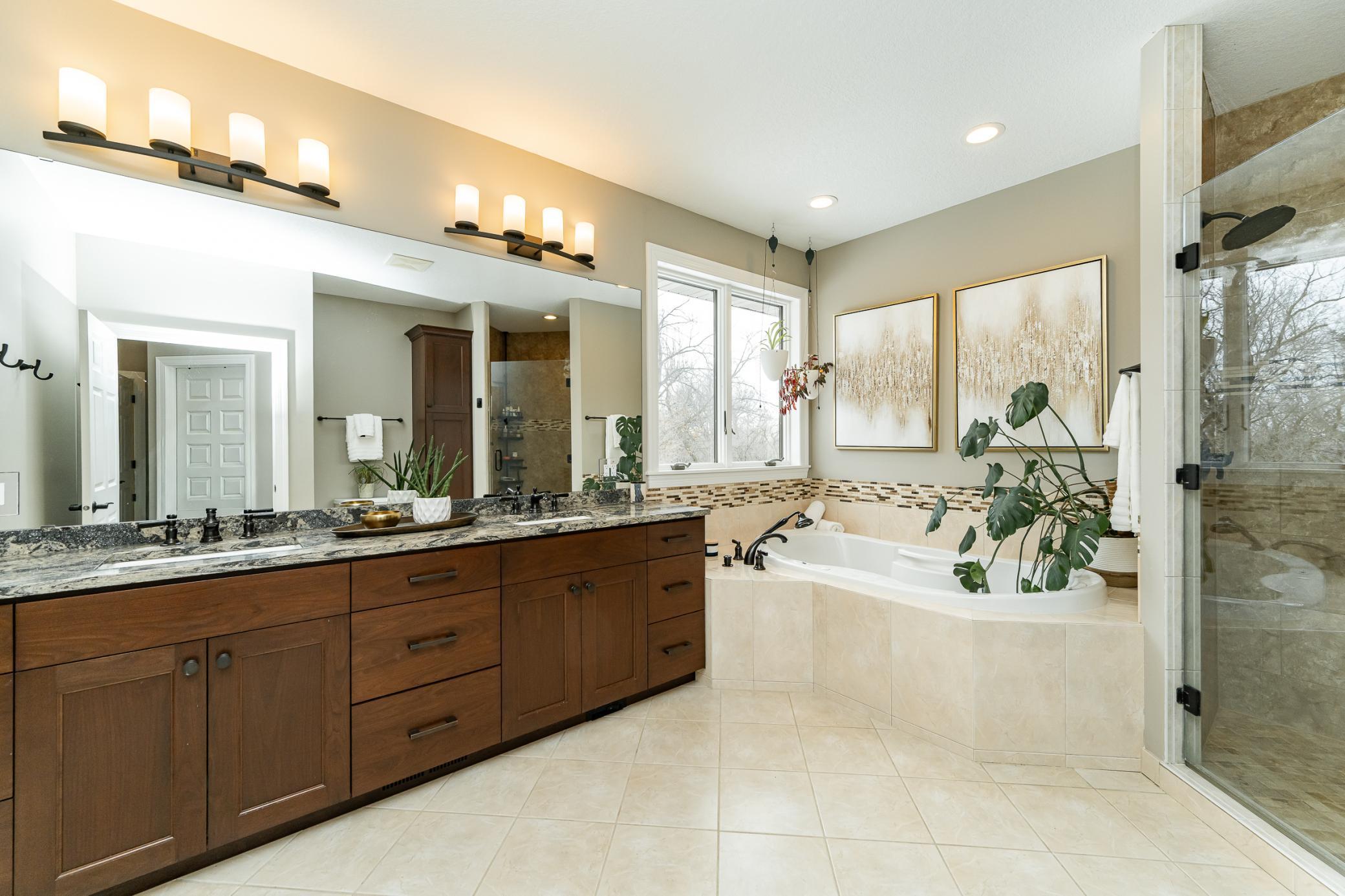 1105 Greystone Lane Southwest Rochester, MN 55902 - Photo 23 of 72