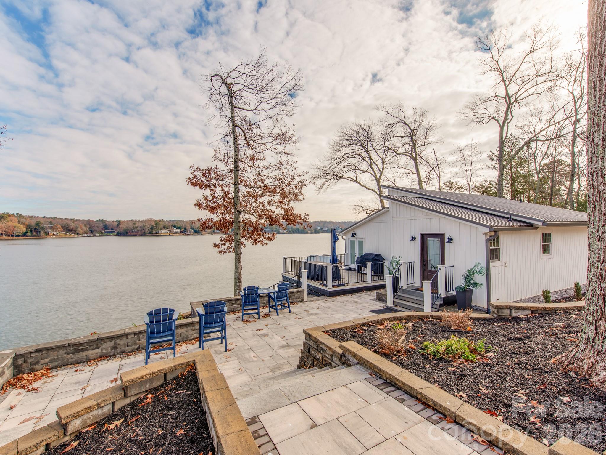 6788 Bucleigh Road Lake Wylie, SC 29710 - Photo 11 of 45 a view of a backyard with sitting area