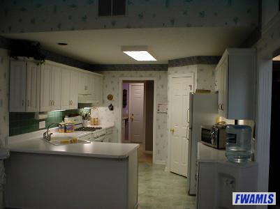 414 Ridge Hill Place Fort Wayne, IN 46804 - Photo 6 of 8