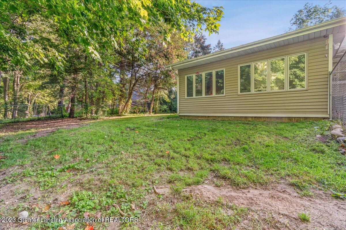 540 South Waverly Road Eaton Rapids, MI 48827 - Photo 32 of 50 31