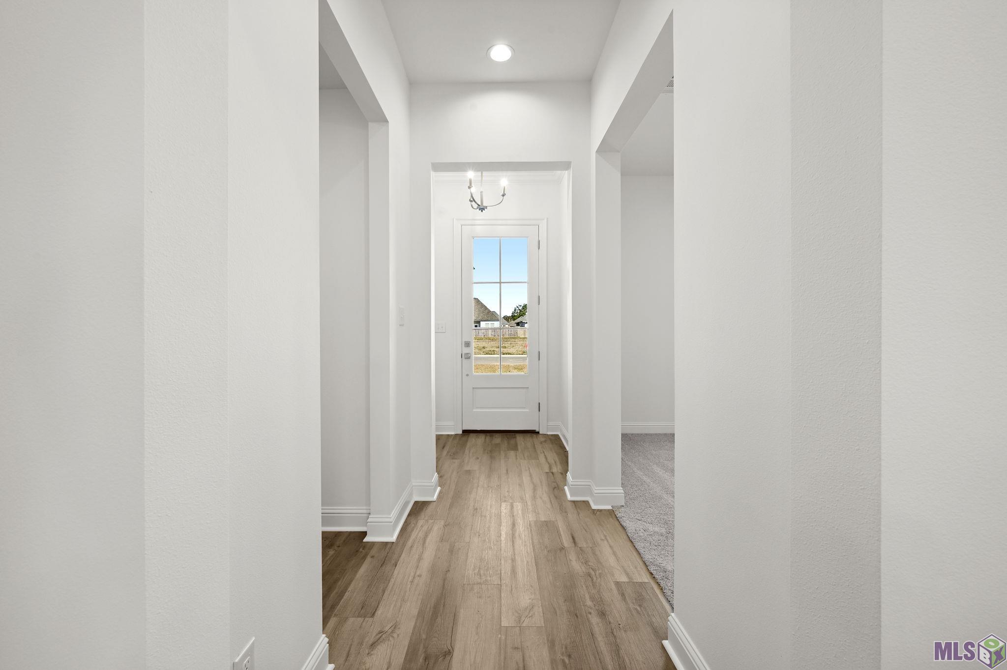 10474 Highpoint Drive Denham Springs, LA 70706 - Photo 4 of 24