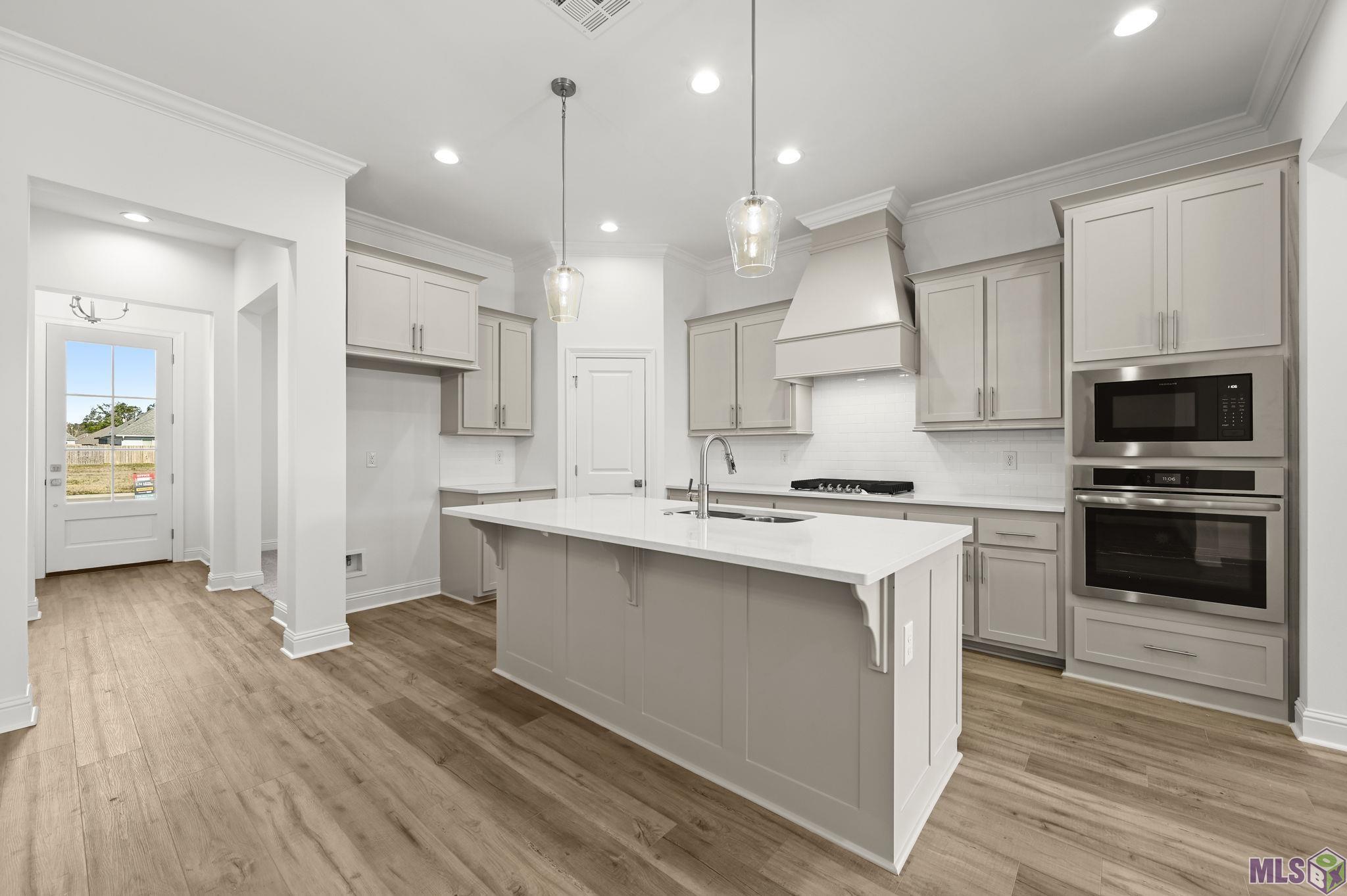 10474 Highpoint Drive Denham Springs, LA 70706 - Photo 5 of 24