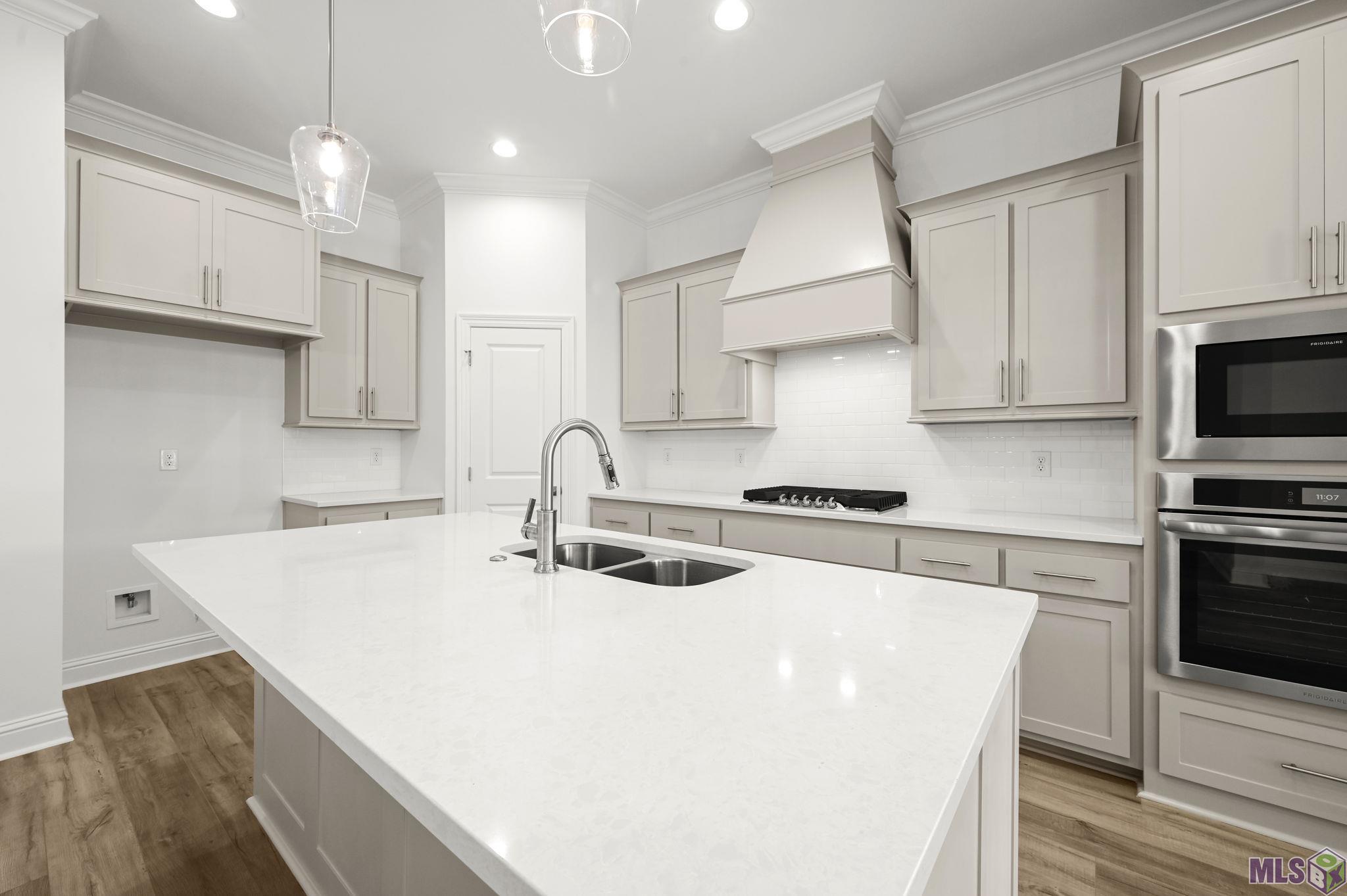 10474 Highpoint Drive Denham Springs, LA 70706 - Photo 7 of 24