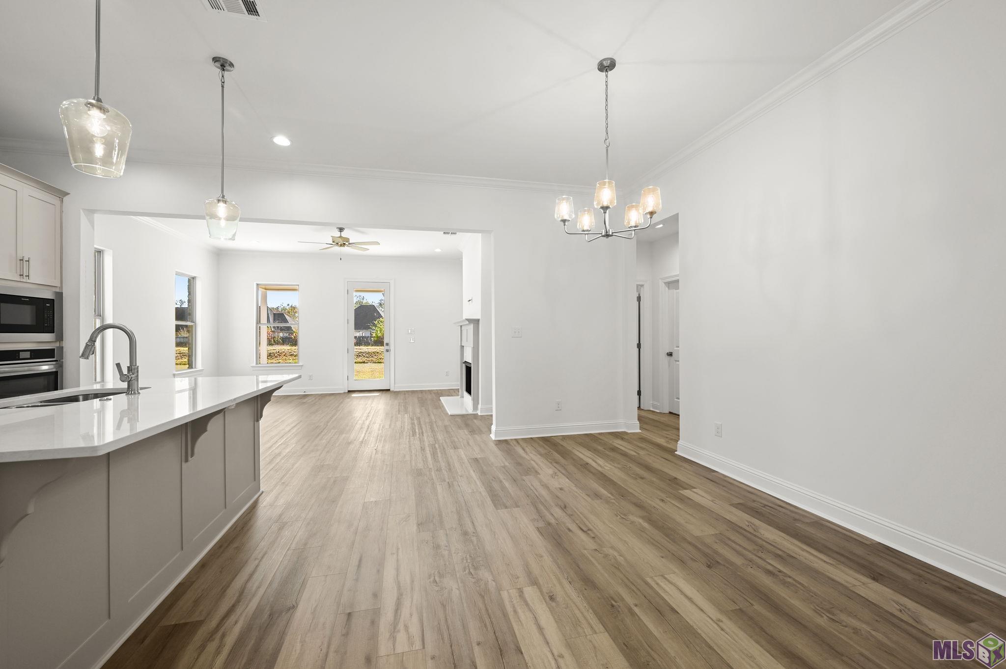 10474 Highpoint Drive Denham Springs, LA 70706 - Photo 10 of 24