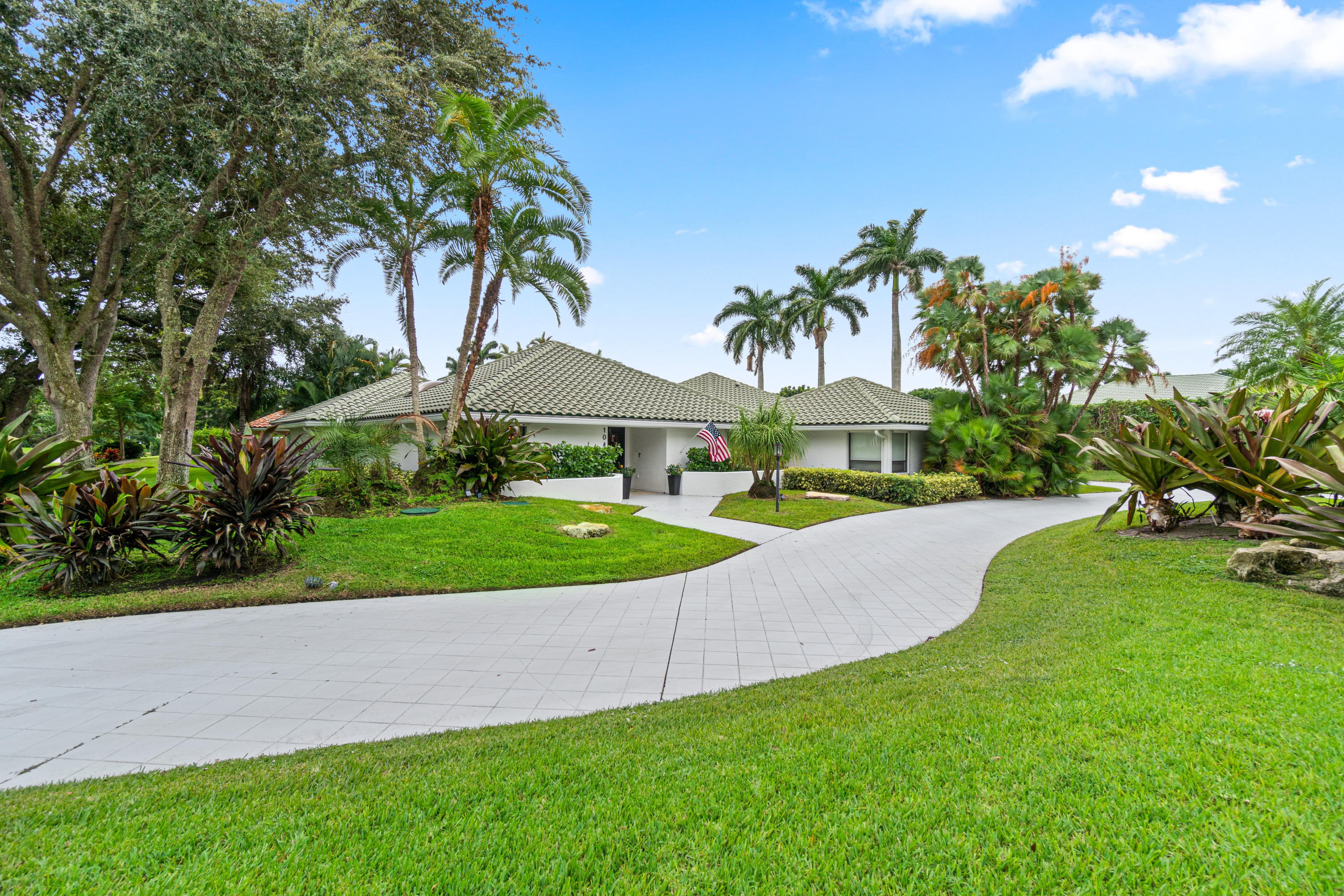 10411 Prestwick Road Boynton Beach, FL 33436 - Photo 2 of 43 Front Facade