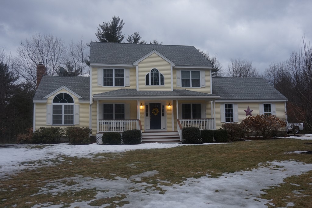 144 Willis Road Gardner, MA 01440 - Photo 1 of 27 Gallery Image 1
