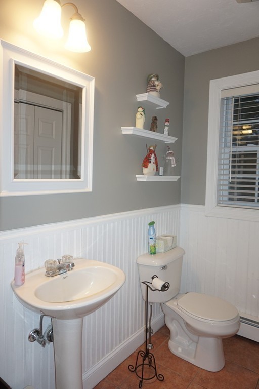 144 Willis Road Gardner, MA 01440 - Photo 18 of 27 Gallery Image 18