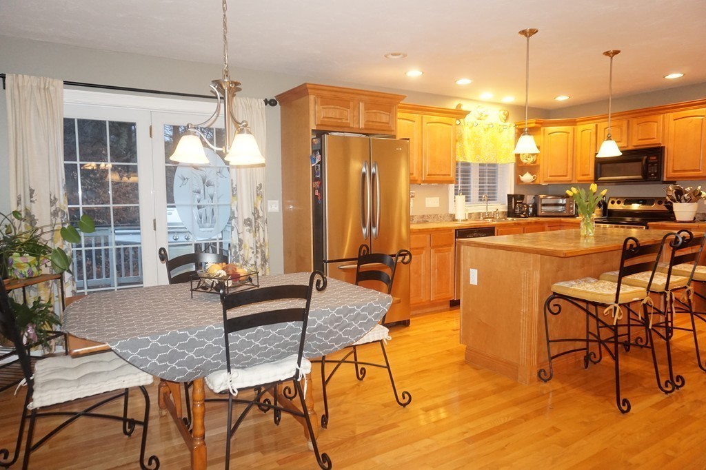 144 Willis Road Gardner, MA 01440 - Photo 6 of 27 Gallery Image 6