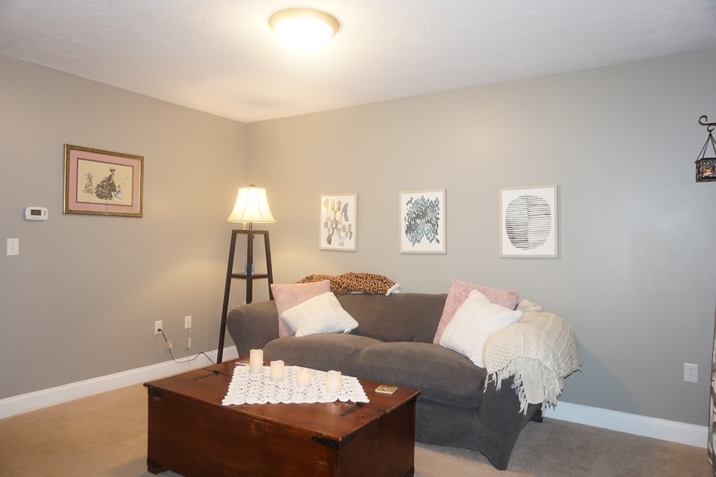 144 Willis Road Gardner, MA 01440 - Photo 8 of 27 Gallery Image 8