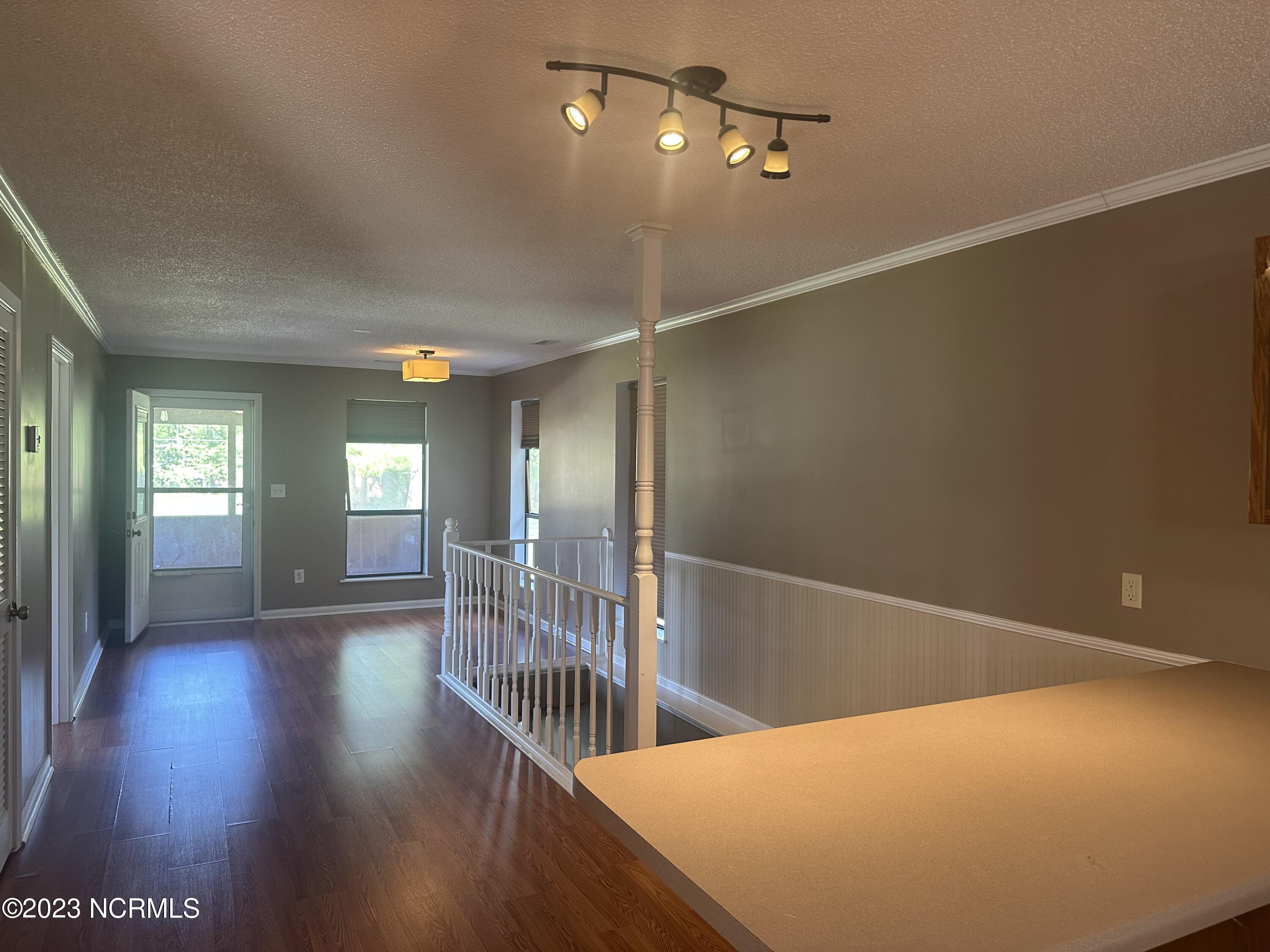 120 Raleigh Street Teachey, NC 28464 - Photo 5 of 16 IMG_1934