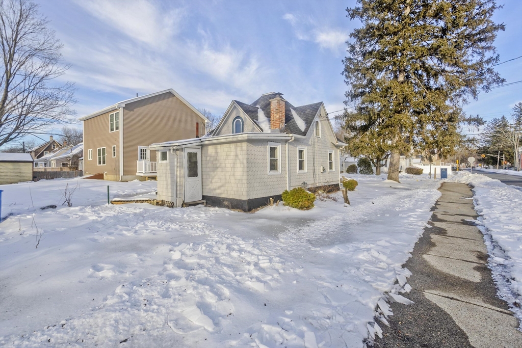 98 Ellsworth Avenue Springfield, MA 01118 - Photo 17 of 17