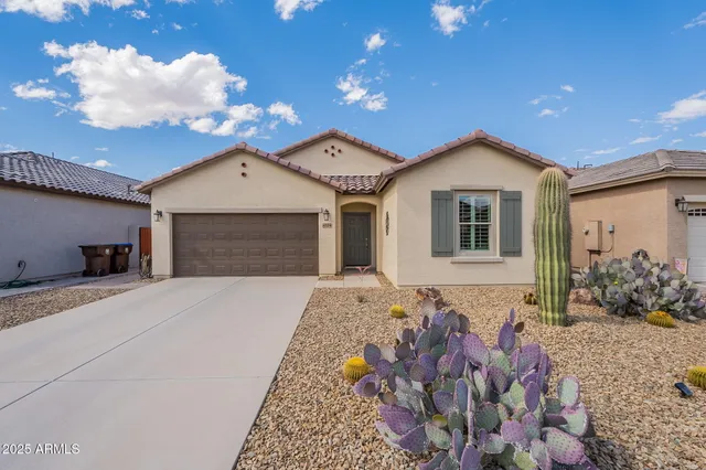 $349,900 | 4104 West Spotted Pony Way, Eloy, AZ 85131