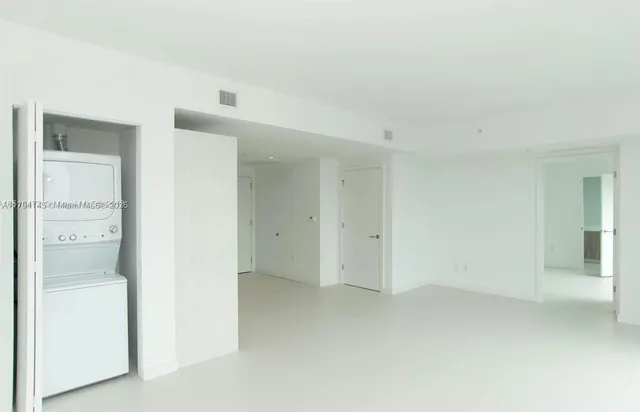 $595,000 | 501 Northeast 31st Street, Unit 2009, Miami, FL 33137