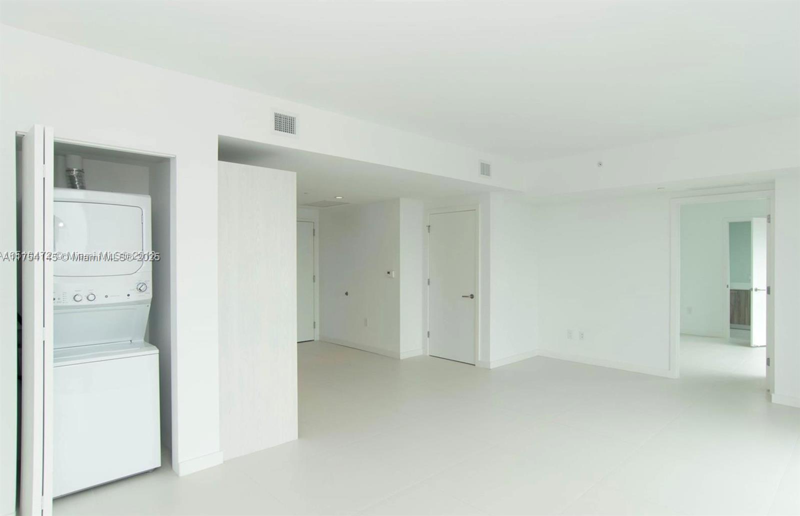 501 Northeast 31st Street, Unit 2009 Miami, FL 33137 - Photo 8 of 21