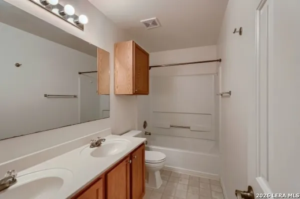 $2,125 | 1824 Cambridge Blue, San Antonio, TX 78260