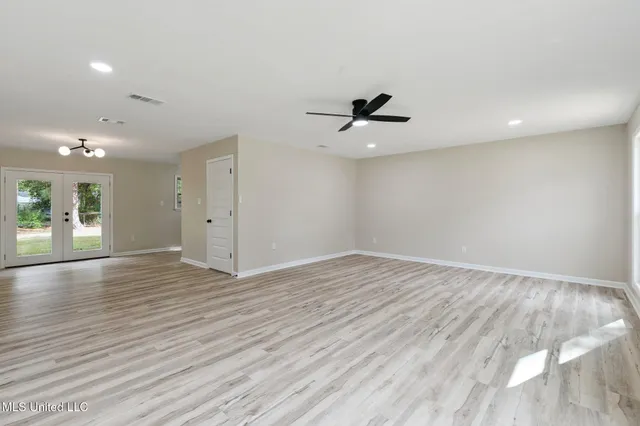 $167,695 | 2718 Ridgeway Drive, Gautier, MS 39553