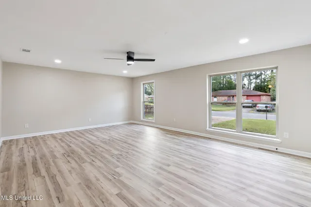 $167,695 | 2718 Ridgeway Drive, Gautier, MS 39553