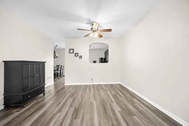 $253,500 | 1658 Fieldstone Drive North, Shorewood, IL 60404