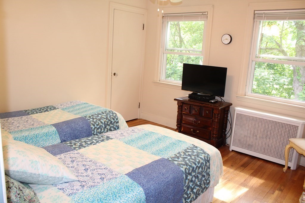 15 Sherwood Road Worcester, MA 01602 - Photo 8 of 14