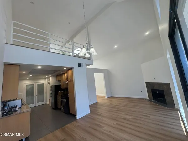 $3,650 | 13331 Moorpark Street, Unit 336, Sherman Oaks, CA 91423