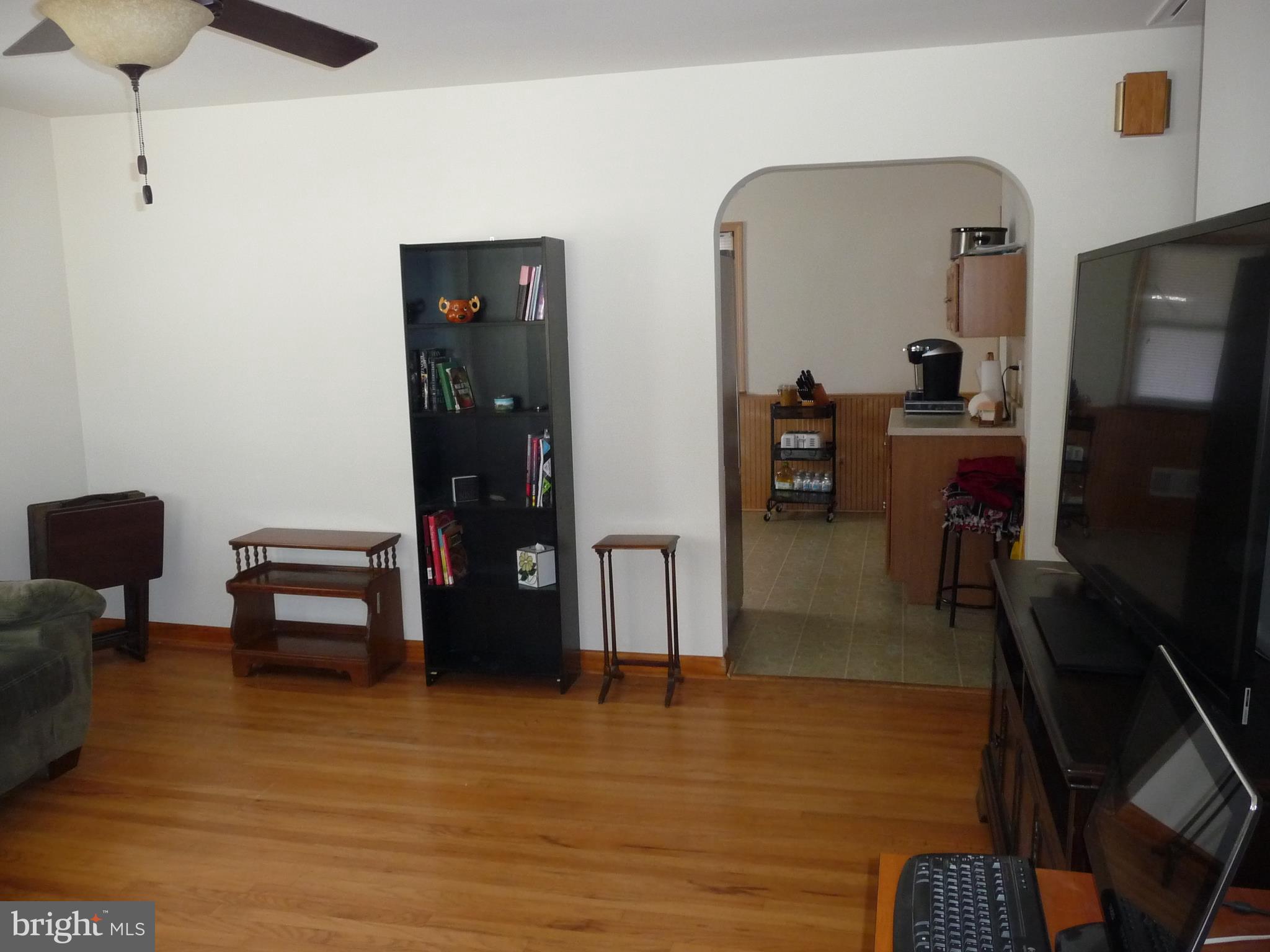 1662 Pleasant View Road Bethlehem, PA 18015 - Photo 2 of 14 Gallery Image 2