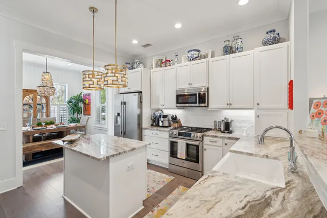 $950,000 | 137 Bratton Circle, Mount Pleasant, SC 29464