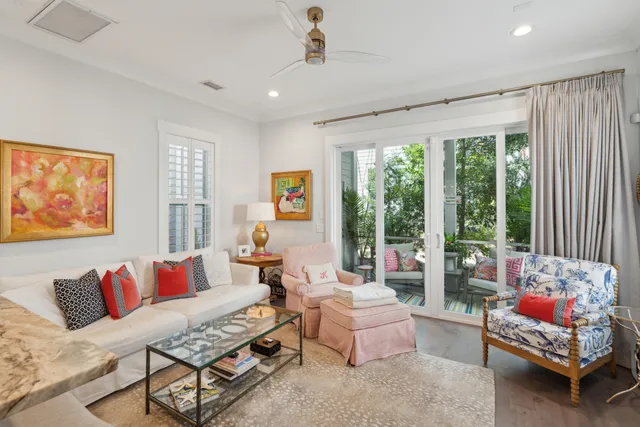 $950,000 | 137 Bratton Circle, Mount Pleasant, SC 29464