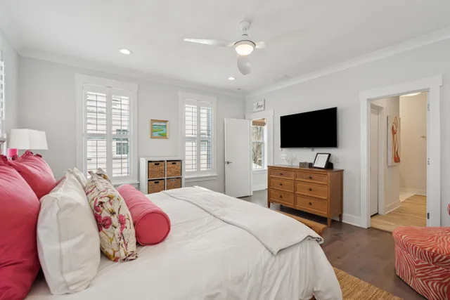 $950,000 | 137 Bratton Circle, Mount Pleasant, SC 29464