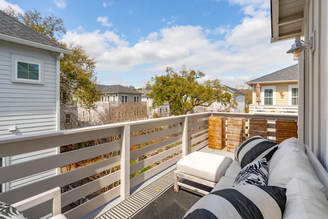 $950,000 | 137 Bratton Circle, Mount Pleasant, SC 29464