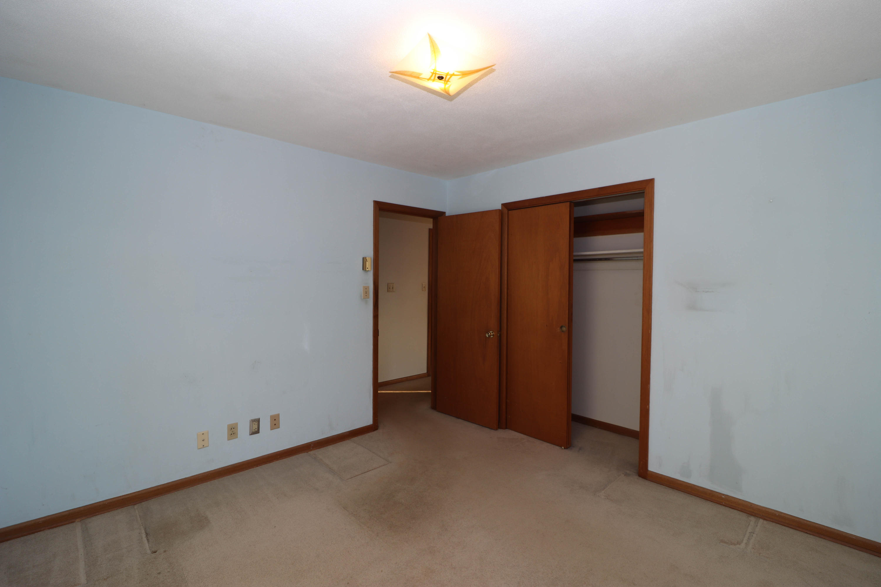 4501 Robindale Road Knoxville, TN 37921 - Photo 14 of 21 bedroom1reverse