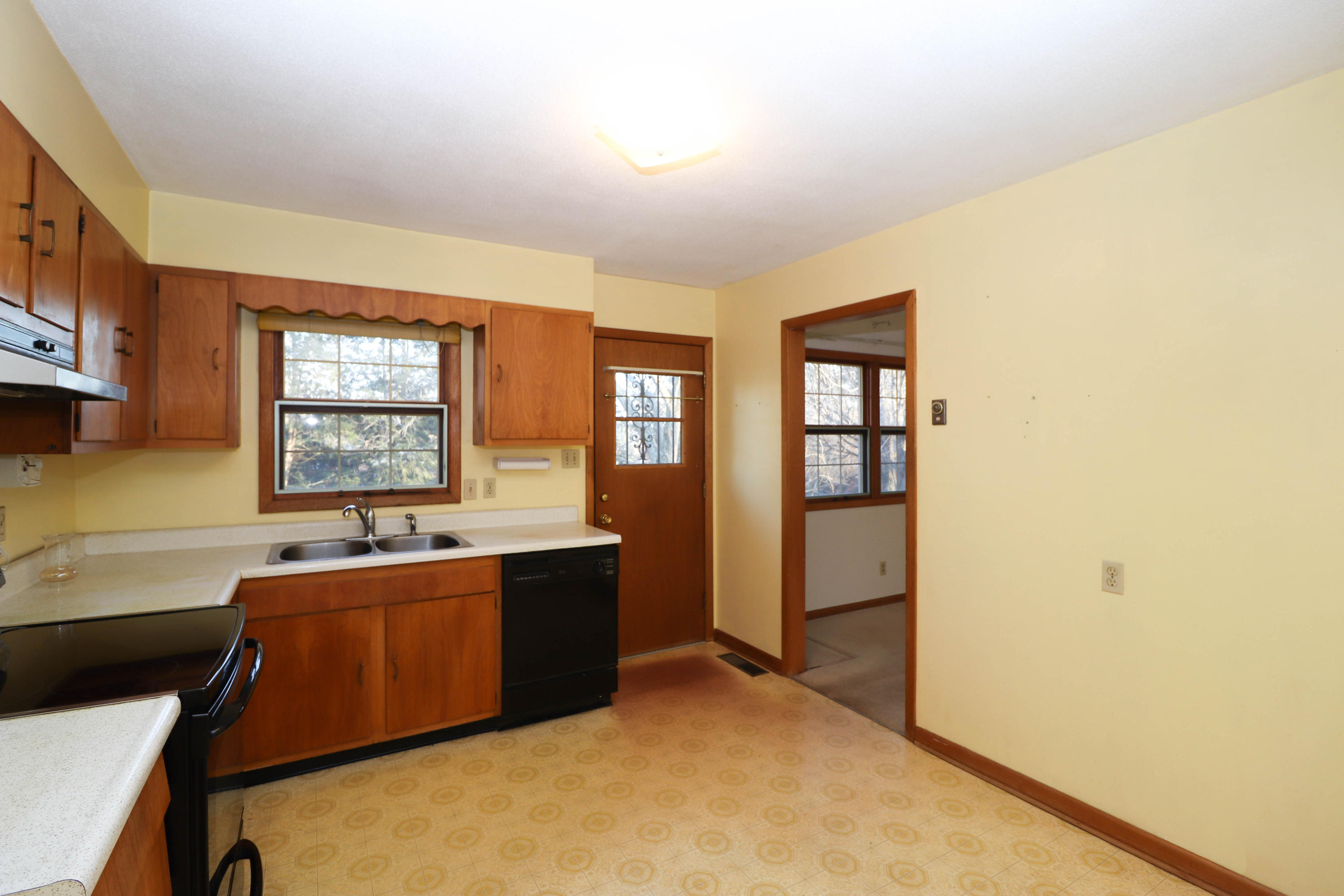 4501 Robindale Road Knoxville, TN 37921 - Photo 8 of 21 door to patio