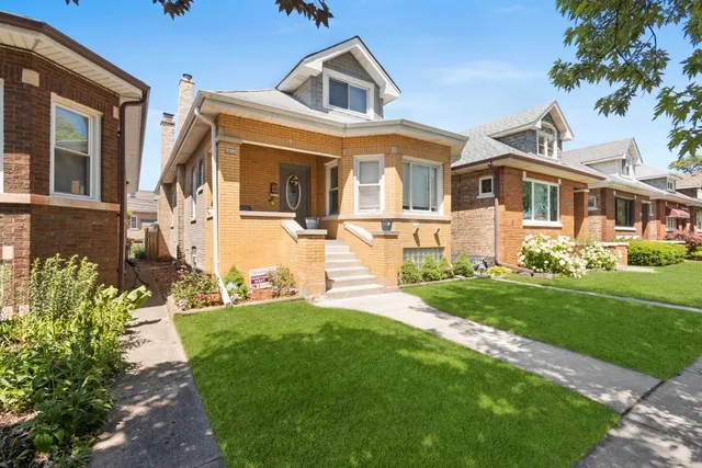$429,900 | 6921 26th Street, Berwyn, IL 60402